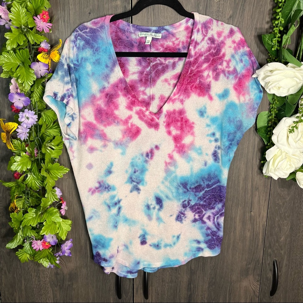 ! Express Custom One-Of-A-Kind Short Sleeved Tie … - image 2